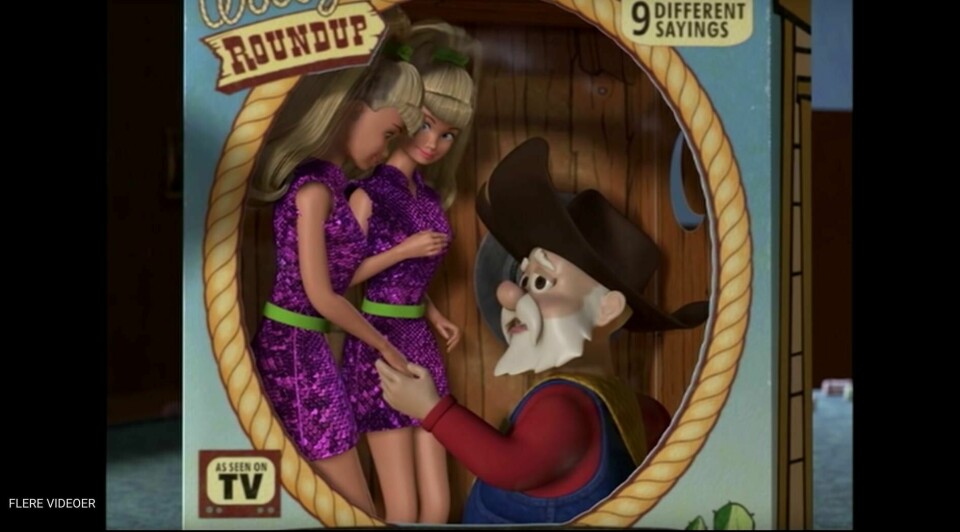 På slibrig vis antydar Stinky Pete at han kan tilby to barbiedukkar jobb i . No er scena fjerna.
