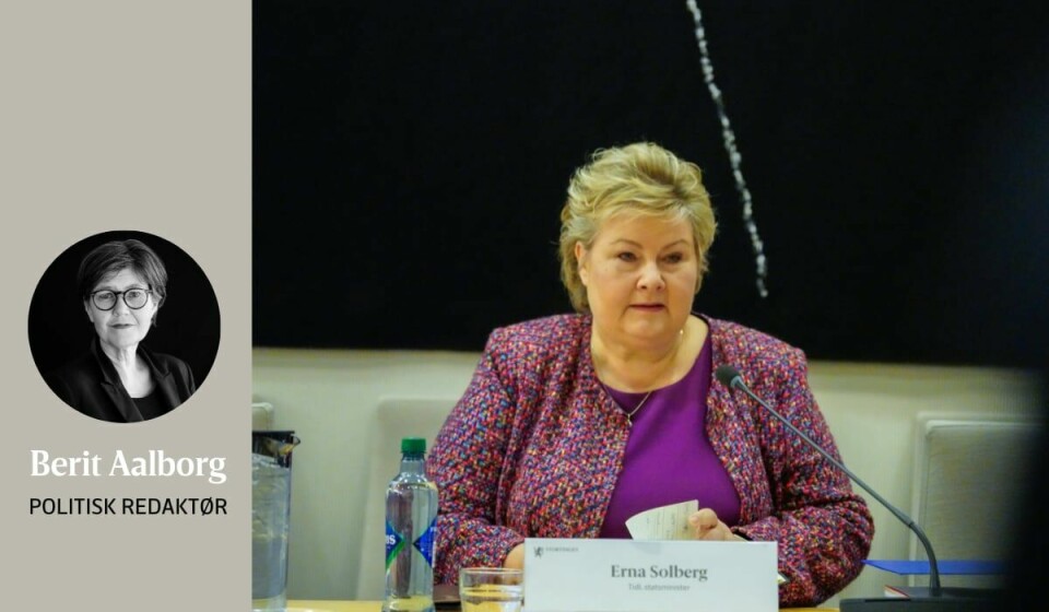 TØYER: Det som også har avtegnet seg en stund er at vi står overfor en tidligere statsminister som på egen hånd er i ferd med å tøye det vi kan kalle det norske habilitets-instituttet. Tirsdag møtte Erna Solberg (H) under kontroll- og konstitusjonskomiteens åpne høring om regjeringsapparatets håndtering av habilitetsregelverket. l