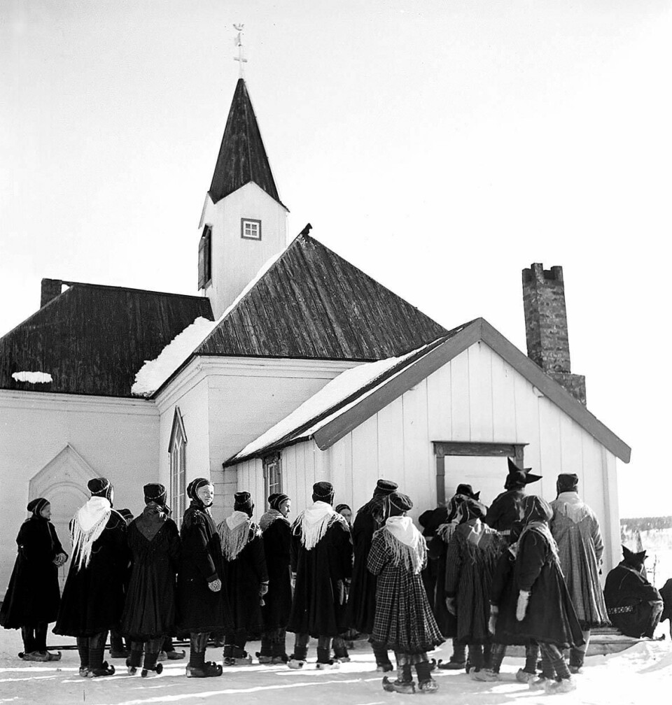 Kristendommen har en lang historie i nord, også før den lutherske misjonæren Thomas von Westen iverksatte sin misjon, forklarer Siv Rasmussen, førstelektor ved Universitetet i Tromsø. Bildet er tatt i Karasjok i 1952.