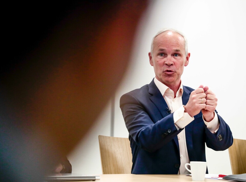 – Jeg har en klar forventning om at flere elever nå får tilbud om skolegudstjeneste, sier kunnskaps- og integreringsminister Jan Tore Sanner. LILLESTRØM, Sør-Korea 20180403.Kunnskaps- og integreringsminister Jan Tore Sanner (MIDTEN) møter Pakistansk kulturforening i Skedsmo. Foreningen presenterer tiltak rettet mot familier med pakistansk bakgrunn. Blant temaene er hverdagsintegrering, negativ sosial kontroll og tvangsekteskap. I løpet av våren skal Sanner reise landet rundt for å lytte til og lære av godt integreringsarbeid - og møte menneskene som gjør det mulig. Første stopp på turneen er Rælingen og Skedsmo.Foto: Lise Åserud / NTB scanpix