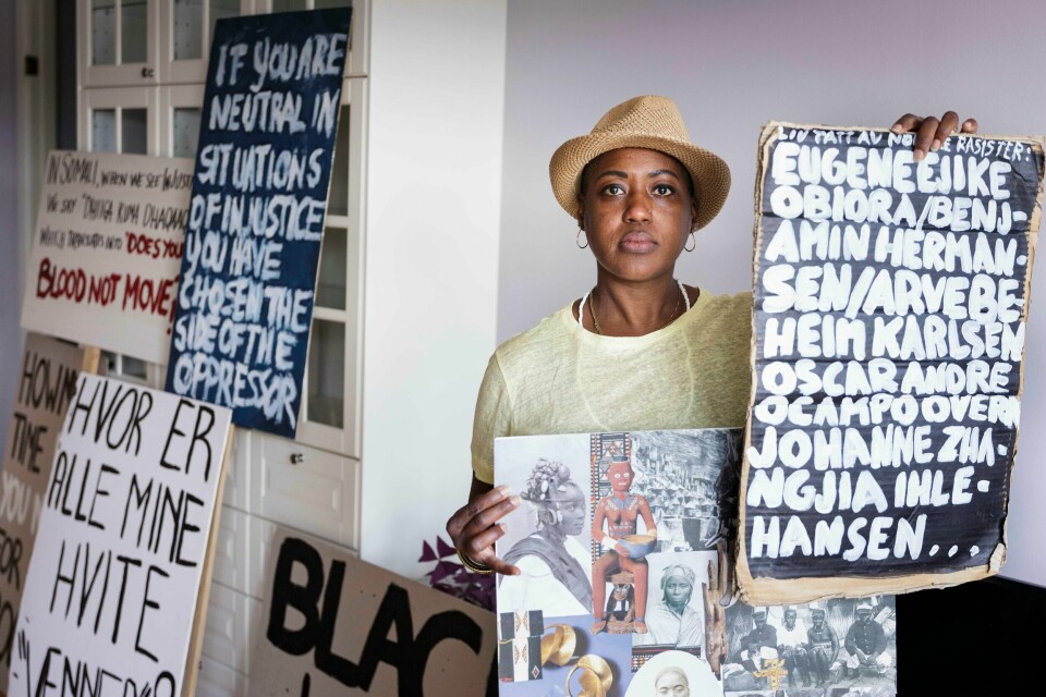 Michelle Tisdel er sosialantropolog og forskningsbibliotekar ved Nasjonalbiblioteket. Hun mener vi glemmer at antirasisme har en historie i Norge, og vil med plakatprosjektet trekke paralleller til 70-årenes norske aktivisme.