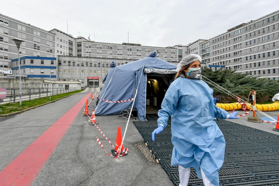 Sykehus nord i Italia er i en svært presset situasjon, og en lege forteller om harde prioriteringer av hvem som skal behandles for virussmitte.