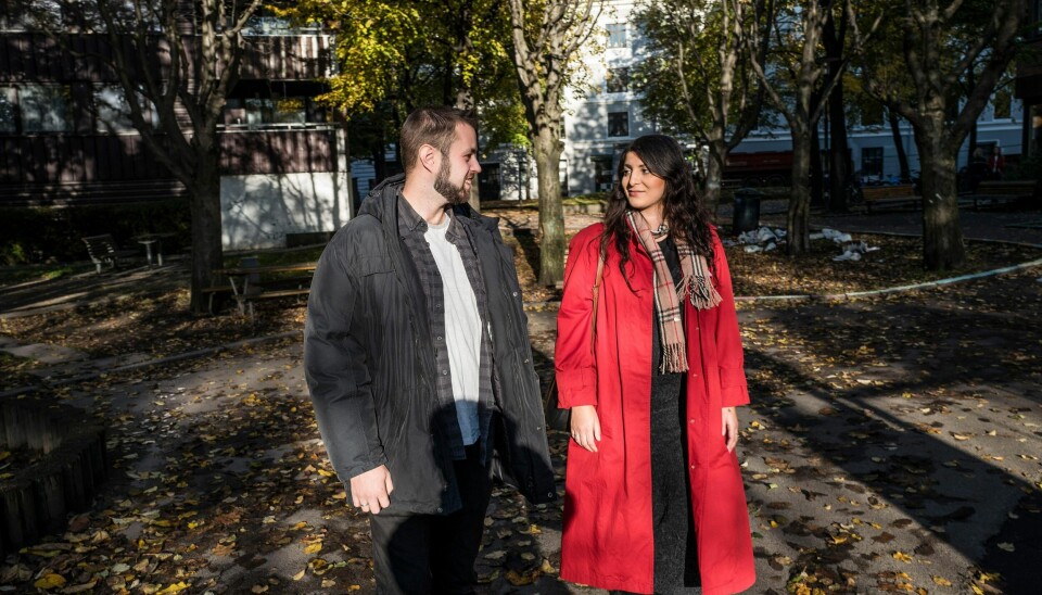 – I mange muslimske miljøer godtas ikke sivilrettslig skilsmisse før ekteskapet er religiøst opphevet, skriver kronikkforfatteren, som selv fikk problemer da hun gikk fra sin tidligere ektemann. I dag er hun gift med mannen på bildet, Yosef Bartho Al-Nahi.