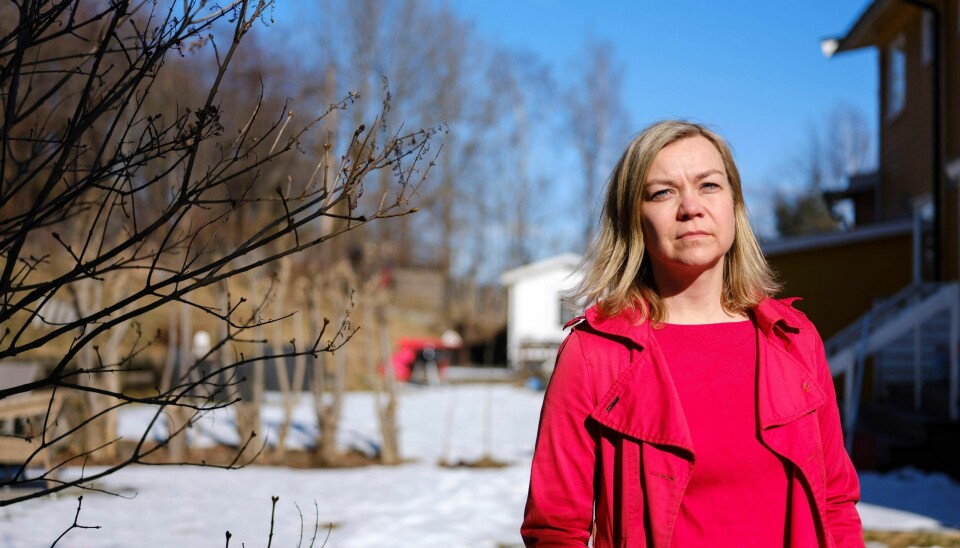 – Myndighetene er ekstremt gode til å kommunisere om selve koronaviruset. Men jeg savner at de henvender seg til barna om hvor de kan oppsøke hjelp nå hvis de har det vanskelig, sier Monica Sydgård, leder for Norges-programmet i Redd Barna.