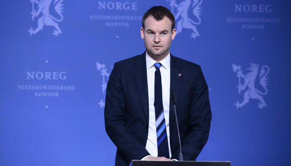 Mandag holdt statsminister Erna Solberg, barne- og familieminister Kjell Ingolf Ropstad og kunnskaps- og integreringsminister Guri Melby pressekonferanse for barn om koronaviruset.