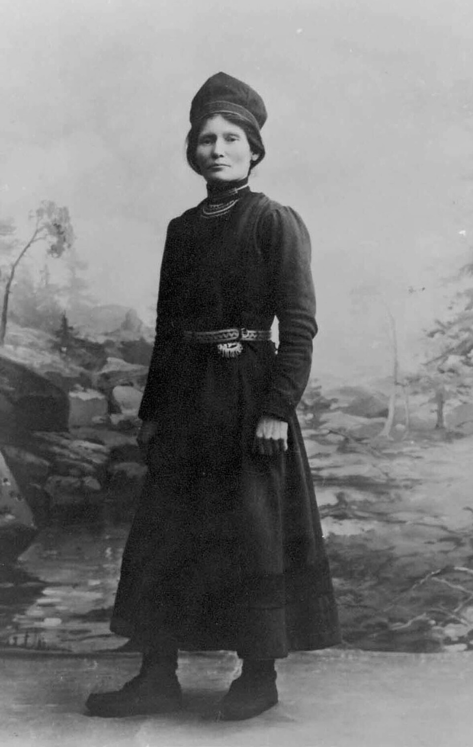 Elsa Laula Renberg (1877-1931) blir i dag å se på sokkel
i Mosjøen. Statuen er gjort av billedhugger Ellen Jacobsen.