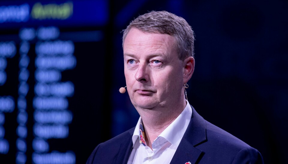 Terje Søviknes (FrP) sier han endrer avtalen med opprettsselskap for å unngå mer støy.Arkivfoto: Javad Parsa / NTB Nestleder og konsulent. Terje Søviknes (Frp) sier han har hatt flere hatter i arbeidet med et Frp-forlag om lakseskatt, men mener det er helt uproblematisk. Foto: Javad Parsa / NTB