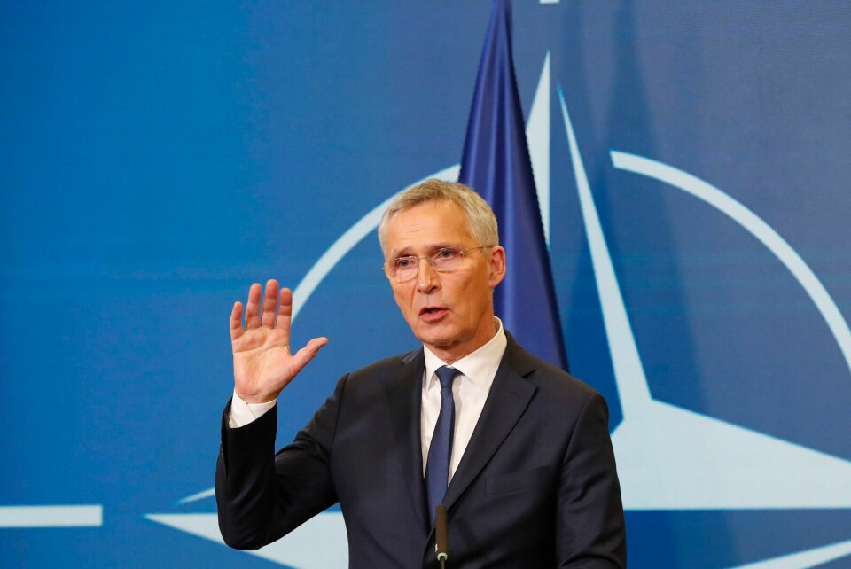 GENERALSEKRETÆR: Nato-sjef Jens Stoltenberg ber om at pausen i kamphandlingene i Gaza fortsetter. Nato-sjef Jens Stoltenberg ber om at pausen i kamphandlingene i Gaza fortsetter. Foto: Boris Grdanoski / AP / NTB