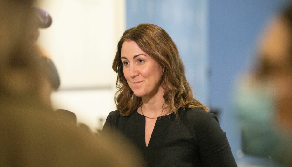 Tre av ti barnehager i Norge oppfyller ikke pedagognormen, viser nye tall fra Utdanningsdirektoratet. Nå varsler kunnskapsminister Tonje Brenna (Ap) en ny barnehagestrategi. Foto: Terje Bendiksby / NTB Før jul fikk alle skoler og barnehager beskjed om å ha tiltak på gult nivå. Fra neste uke kan kommunene vurdere selv hvilket nivå i trafikklysmodellen de skal bruke, avhengig av smittesituasjonen, opplyste kunnskapsminister Tonje Brenna (Ap) torsdag. Foto: Terje Bendiksby / NTB