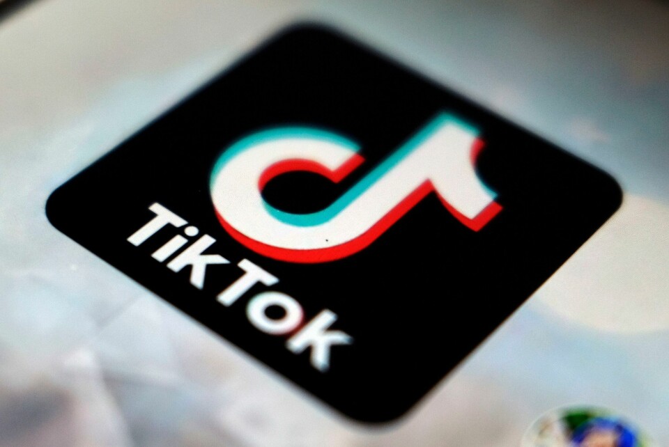 TIKTOK FÅR KRITIKK: Flere eksperter trekker fram Tiktok som en versting når det gjelder håndtering av falsk informasjon om Ukraina-krigen i sosiale medier. Illustrasjonsfoto: Kiichiro Sato / AP / NTB Flere eksperter trekker fram Tiktok som en versting når det gjelder håndtering av falsk informasjon om Ukraina-krigen i sosiale medier. Illustrasjonsfoto: Kiichiro Sato / AP / NTB