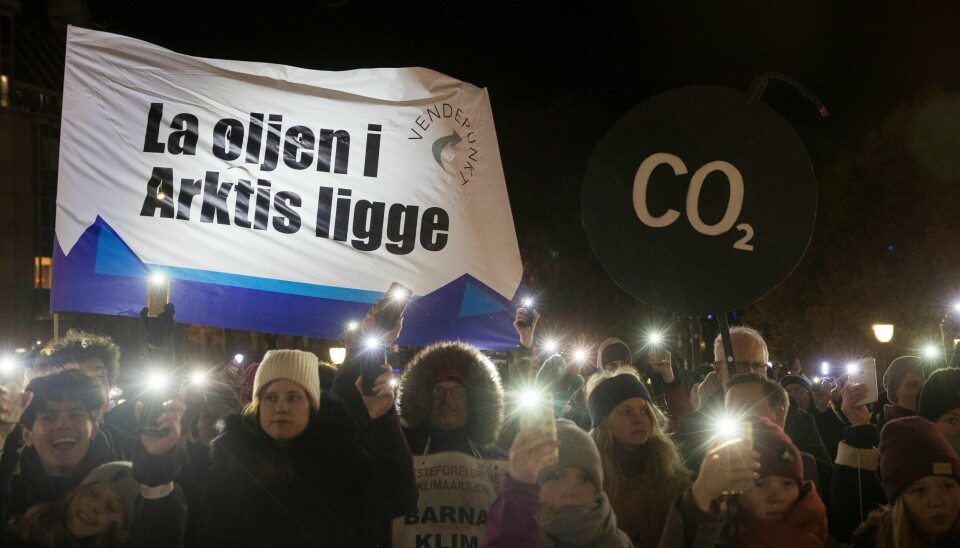 Oslo 20191104. Det arrangeres markeringer over hele landet til støtte for Klimasøksmålet mot staten. Her fra Eidsvolls plass i Oslo.Foto: Terje Pedersen / NTB scanpix