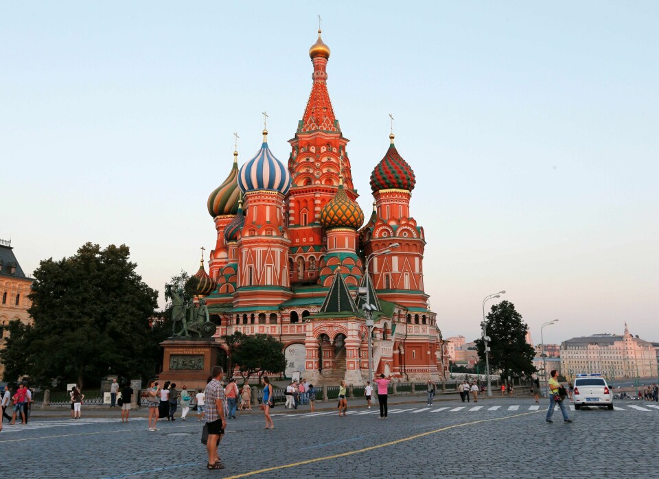 MOSKVA, RUSSLAND 20130809.
Vasilij-katedralen er en kirke som ligger mellom Den røde plass og Moskvaelven i Moskva i Russland. Katedralen ligger like ved Kreml og er et av de mest kjente landemerkene i hele Russland.
Foto: Lise Åserud / NTB scanpix