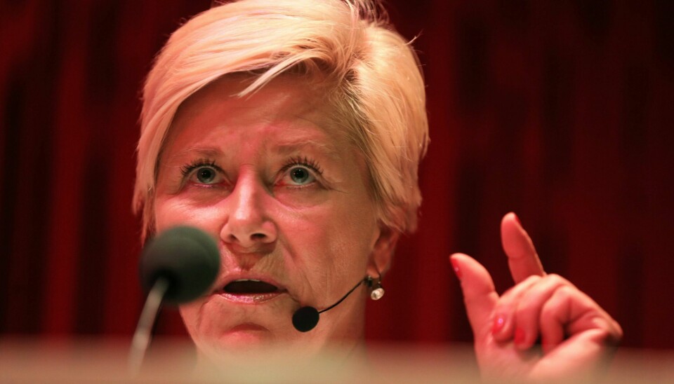 FrP-leder Siv Jensen holder sitt partilederforedrag på Litteraturhuset i valgkampen i år.