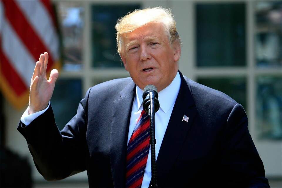 – Som de fleste vet, og for dem som ønske å vite det, er jeg veldig for liv, med tre unntak: Voldtekt, incest og beskyttelse av mors liv. Det er den samme holdningen som Ronald Reagan tok, skrev president Donald Trump på sosiale medier lørdag kveld.