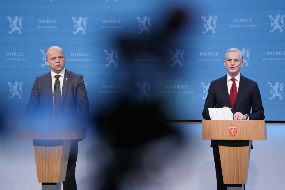 ØKONOMI: Finansminister Trygve Slagsvold Vedum (Sp) og statsminister Jonas Gahr Støre (Ap) presenterte tirsdag regjeringens forslag til grunnrenteskatt for havbruk, også kalt lakseskatten. Finansminister Trygve Slagsvold Vedum (Sp) og statsminister Jonas Gahr Støre (Ap) presenterte tirsdag regjeringens forslag til grunnrenteskatt for havbruk, også kalt lakseskatten. Foto: Gorm Kallestad / NTB
