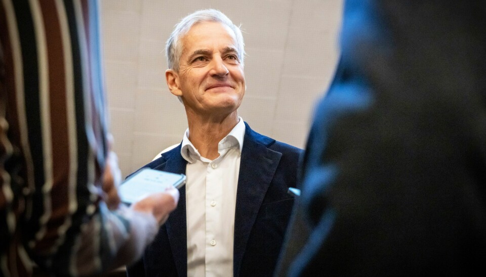 HURDAL: Påtroppende statsminister Jonas Gahr Støre møter pressen etter at Aps stortingsgruppe har godkjent den nye regjeringsplattformen i et gruppemøte onsdag formiddag.