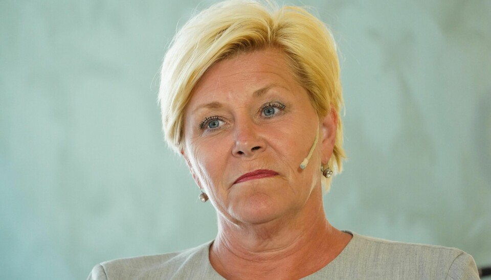 Siv Jensen betegner de nye pass-reglene for «absurde».