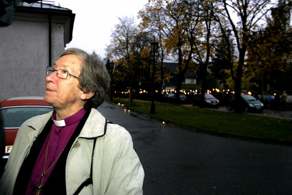 Biskop Rosemarie Köhn foran fakkeltoget som ble arrangert under avskjedsmarkeringen i 2006. Fakkeltoget gikk fra Domkirken til Hamardomen. Foto: Bjørn Sigurdsøn / NTB Biskop Rosemarie Köhn foran fakkeltoget som ble arrangert under avskjedsmarkeringen i 2006. Fakkeltoget gikk fra Domkirken til Hamardomen. Foto: Bjørn Sigurdsøn / NTB