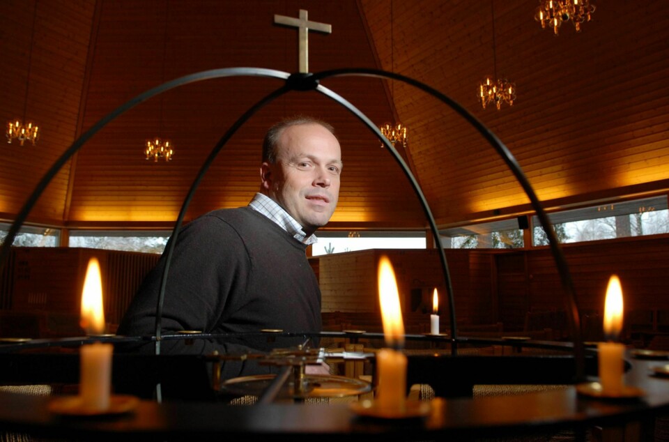 – Å ikke klare å leve opp til forventninger om seksuell avholdenhet kan i verste fall føre til at homofile velger bort kirke og tro, mener Jon-Erik Bråthen, ledende sykehusprest ved Modum Bad.