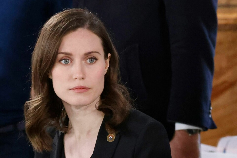 NYE TIDER: Finlands statsminister Sanna Marin mener Finland snarest må ta stilling til om landet skal bli medlem av Nato. Foto: AP / NTB Finlands statsminister Sanna Marin, her i Paris 10. mars. Foto: Ludovic Marin / AP / NTB