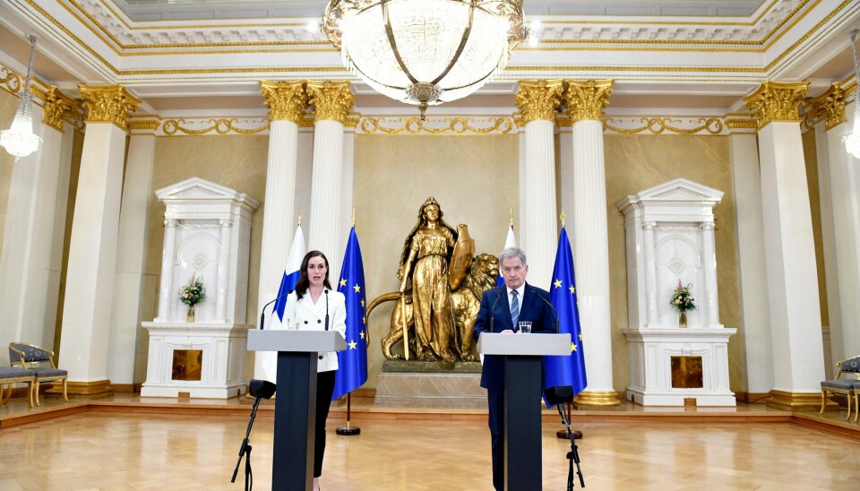 SØKER: Finlands president Sauli Niinistö og statsminister Sanna Marin kunngjorde søndag at de går inn for å søke Nato-medlemskap. Finlands president Sauli Niinistö og statsminister Sanna Marin kunngjorde søndag at de går inn for å søke Nato-medlemskap. Foto: Heikki Saukkomaa/Lehtiuva via AP / NTB