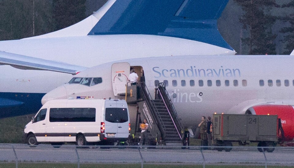 De fem foreldrelørse barna som ble hentet fra Syria ankom Gardemoen 5. juni. Flyet som ble brukt i transporten ble rekvirert gjennom Forsvaret.