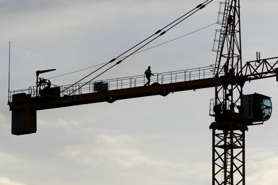 Flere bør få prøve seg i arbeid, mener forsker Øystein Spjelkavik. Men da trengs det mer fleksible former for arbeid. Ikke alle må jobbe ni til fire, og mange trenger å starte opp forsiktig. Foto: NTB scanpix