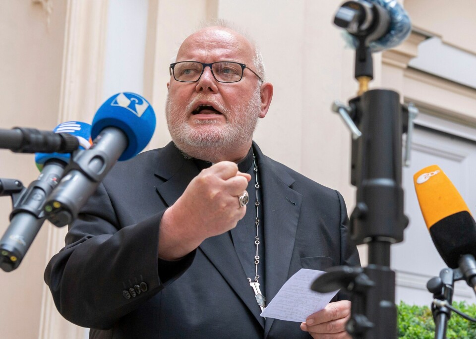 NEKTA: Kardinal Reinhard Marx har bedt om å få gå av, men får ikkje lov av paven. Kardinal Reinhard Marx har bedt om å få gå av, men får ikke lov. Foto: Peter Kneffel / dpa via AP / NTB