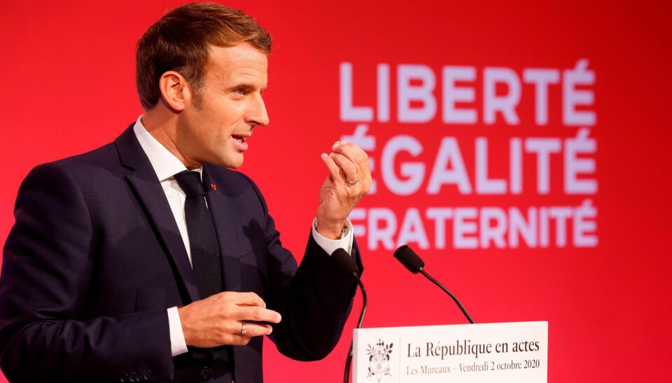 Frankrikes president Emmanuel Macron kommer med skarp kritikk av dagens islam.