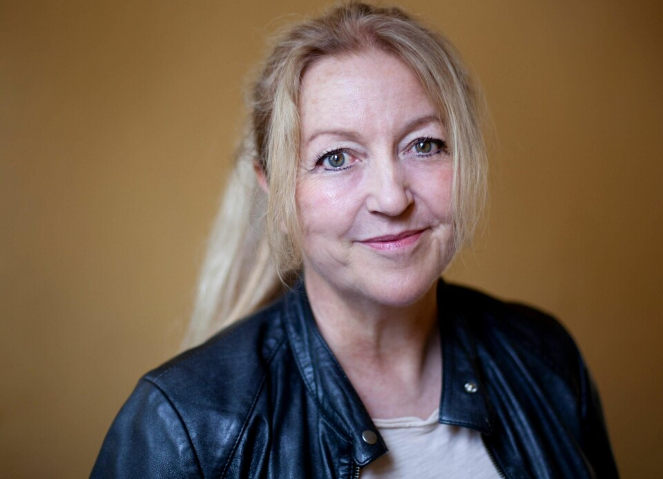 SYNGENDE TRAUMEPSYKOLOG: Lovise Angen Krogstad har under artistnavnet Lovise AK laget prosjektet Hjemmefrontens barn, som formidler historier om å vokse opp vold og overgrep.
