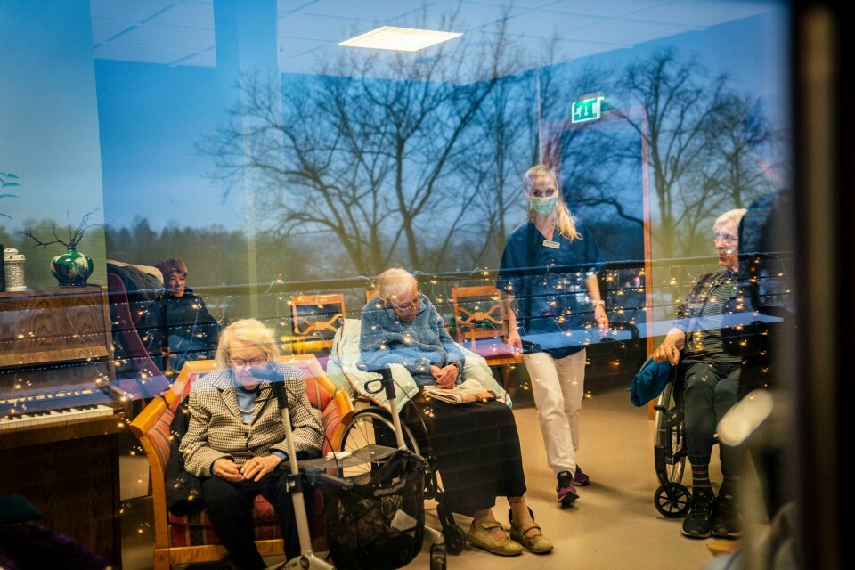 IVARETA PÅRØRENDE: Silurveien sykehjem i Oslo. Mange pårørende har kjent det tungt å ikke få kontakt med sine kjære i perioder. Det er viktig å også ivareta pårørende, mener Pårørendealliansen. Yvonne Andersen er blant annet sykehjemsprest på Silurveien sykehjem.