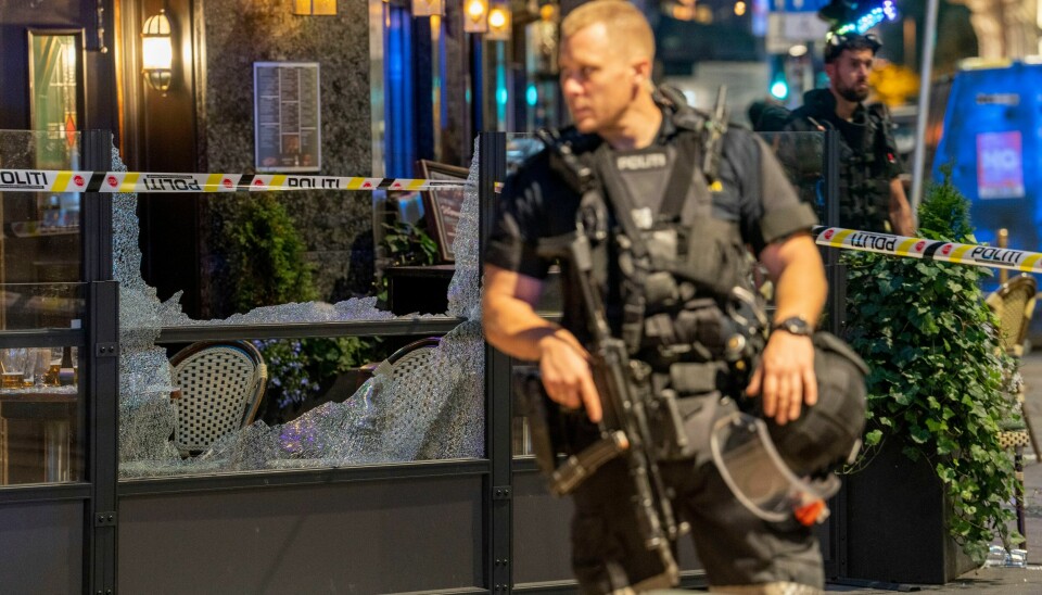 To menn ble drept da Zaniar Matapour skjøt mot to utesteder i Oslo sentrum i fjor sommer. Foto: Javad Parsa / NTB Skotskader på utestaden Per på hjørnet, der to menneske blei drepne. Foto: Javad Parsa / NTB