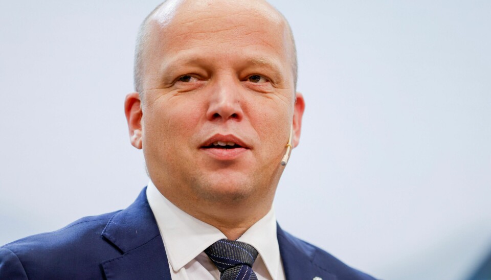 Sp-leder og finansminister Trygve Slagsvold Vedum vil halvere antall strømkabler til Danmark. Foto: Hanna Johre / NTB Sp-leder og finansminister Trygve Slagsvold Vedum vil halvere antall strømkabler til Danmark. Foto: Hanna Johre / NTB