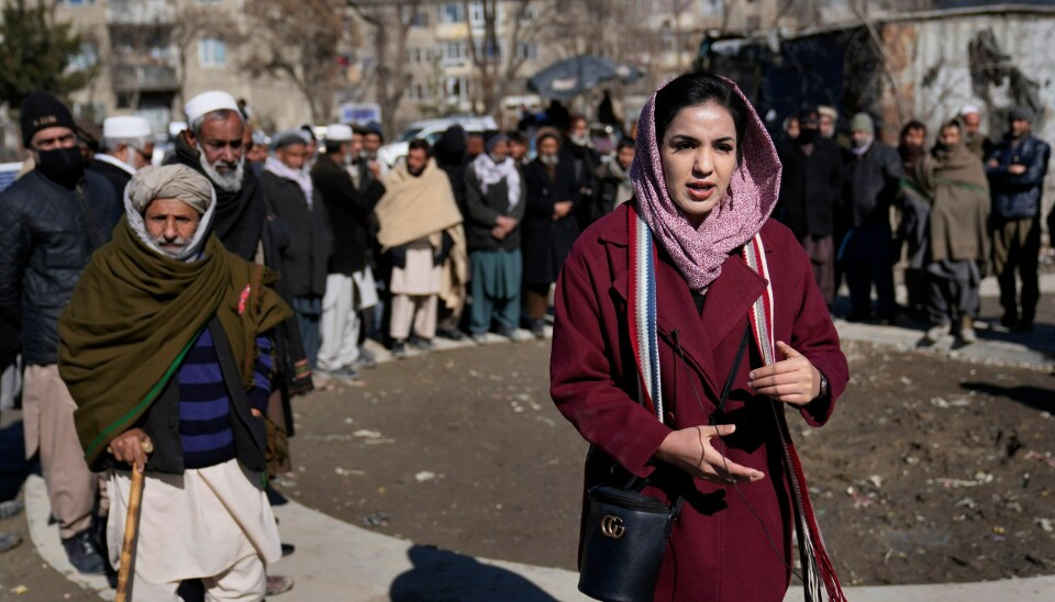 VILLE FLYKTE: 22 år gamle Asma Saeen er reporter for TV-stasjonen TOLO i Kabul. Hun forsøkte å flykte da Taliban grep makten, men lyktes ikke. 22 år gamle Asma Saeen er reporter for TV-stasjonen TOLO i Kabul. Hun forsøkte å flykte da Taliban grep makten, men lyktes ikke. Foto: AP / NTB