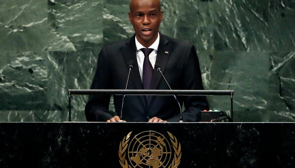 PRESIDENT: Jovenel Moise var president på Haiti då han heldt tale til FNs generalforsamling i 2018. Onsdag vart han drepen i eit åtak retta mot bustaden hans. FILE - In this Sept. 27, 2018, file photo, Haiti's President Jovenel Moise addresses the 73rd session of the United Nations General Assembly, at U.N. headquarters in New York. Moïse was assassinated after a group of unidentified people attacked his private residence, the countrys interim prime minister said in a statement Wednesday, July 7, 2021. Moïse's wife, First Lady Martine Moïse, is hospitalized, interim Premier Claude Joseph said. (AP Photo/Richard Drew, File)