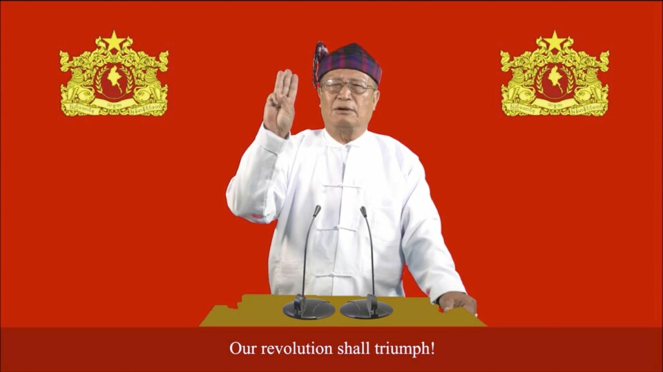 OPPFORDRER TIL OPPRØR: Lederen for undergrunnsregjeringen i Myanmar, Duwa Lashi La, ber i en video på Facebook om nasjonalt opprør mot militærregimet. Lederen for undergrunnsregjeringen i Myanmar, Duwa Lashi La, ber i en video på Facebook om nasjonalt opprør mot militærregimet.Foto: Facebook via AP / NTB