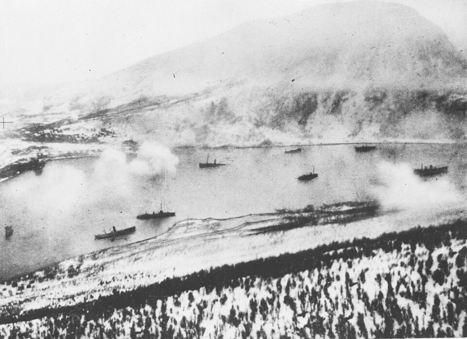 Det allierte britiske flåteangrepet mot Narvik 10. - 13. april 1940. Tyske krigsskip og transportfartøy ble skutt i senk.