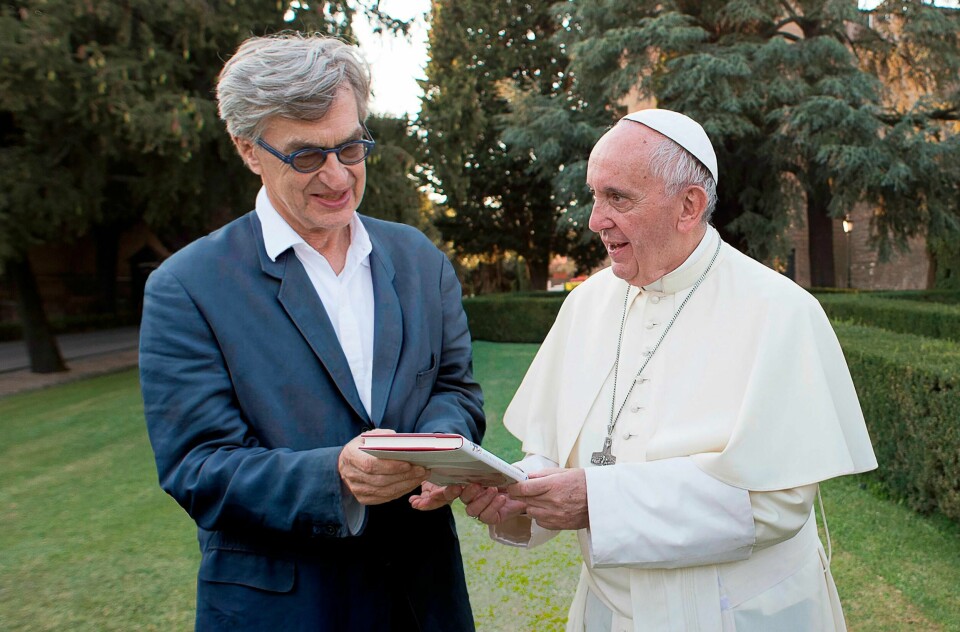 I dokumentarfilmen «Pope Francis: A Man of His Word» kommer regissør Wim Wenders tett innpå det aller helligste i den katolske kirken.