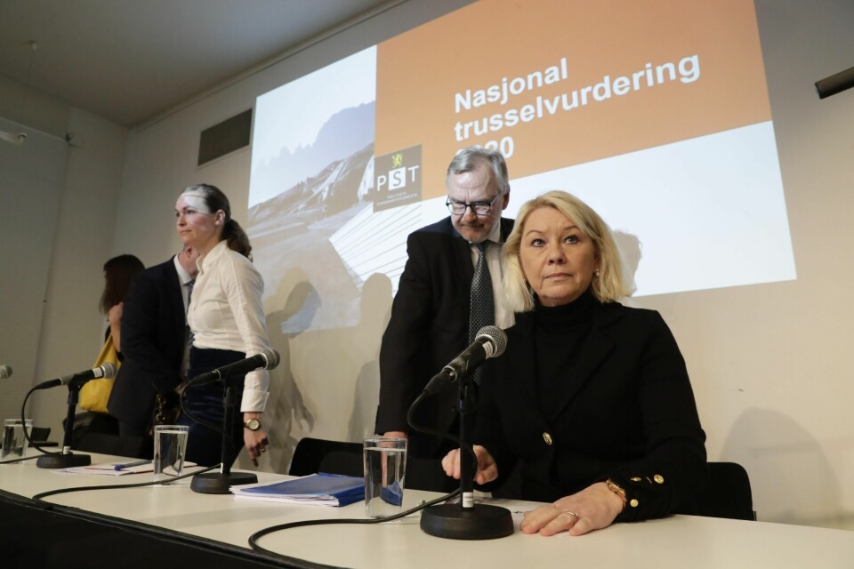 I februar la seksjonssjef Hanne Blomberg i PST (t.v.) og PST-sjef Hans Sverre Sjøvold fram årets åpne trusselvurdering sammen med justisminister Monica Mæland (H).