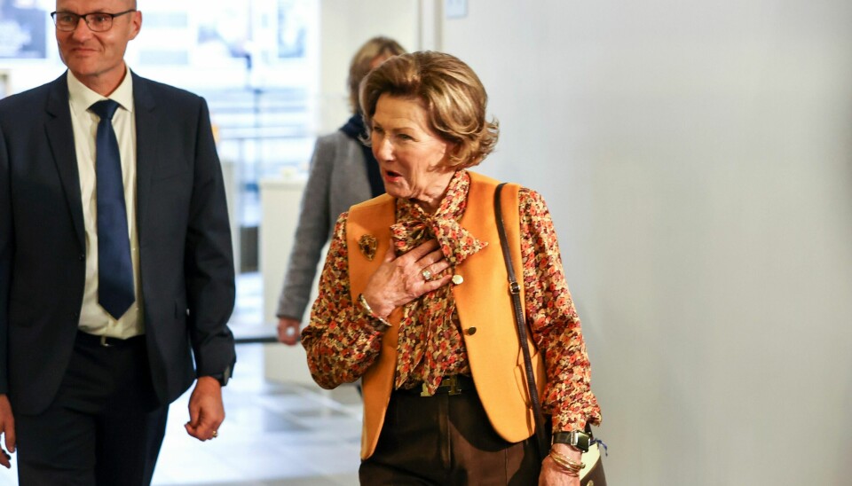 Dronning Sonja dro i dag til Maihaugen. Her sammen med Maihaugens representant Torgeir Korpberget. Åpning av dronning Sonjas barndomshjem Tuengen Allé som er flyttet og nå ferdig restaurert utendørs på museet Maihaugen, Lillehammer.