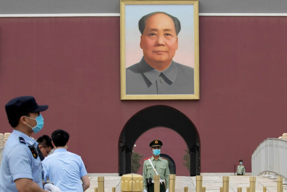 Mao-bilder: Under korona-krisen har forfølgelsen av kristne økt i Kina, ifølge The Christian Post. De blir tvunget til å fornekte troen og henge opp bilder av Mao.
