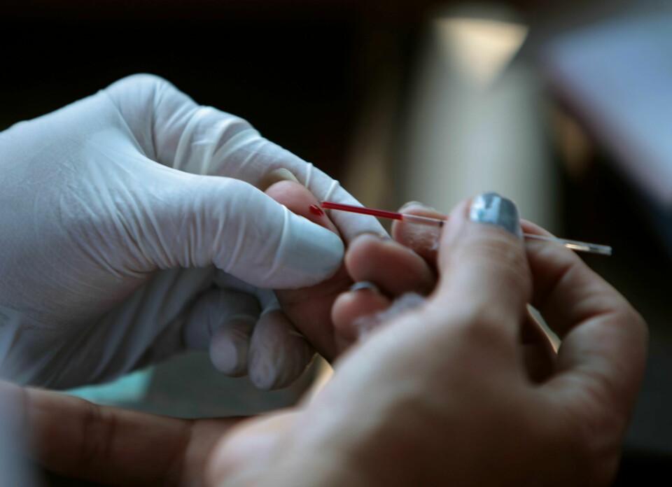 NIPT-testen er en blodprøve som kan gi mye informasjon om fosteret tidlig i svangerskapet. Men det er også ulemper knyttet til NIPT-testing, skriver styremedlemmene i Foreningen for utdanningskandidater i gynekologi og obstetrikk (FUGO).