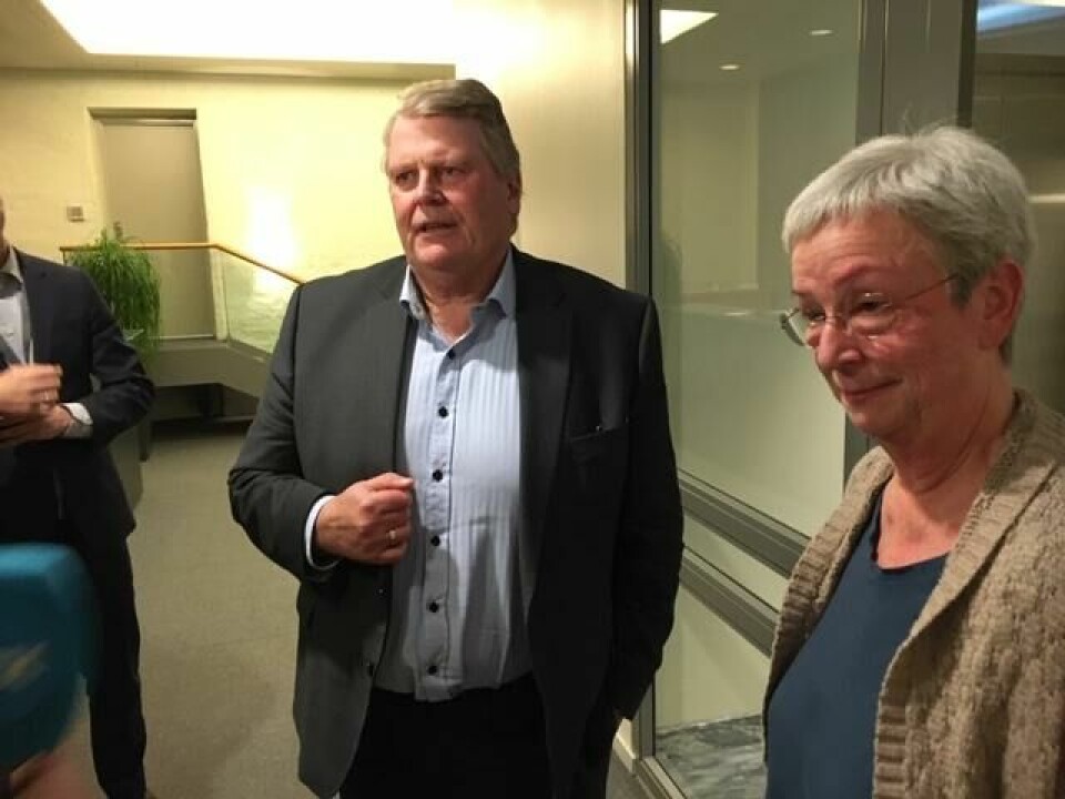 KrFs parlamentariske leder Hans Fredrik Grøvan og talskvinne på feltet, Torhild Bransdal, forteller at KrF åpner for å bryte med regjeringen om Moria-barna. KrFs parlamentariske leder Hans Fredrik Grøvan og talskvinne på feltet, Torhild Bransdal, forteller at KrF åpner for å bryte med regjeringen om Moria-barna.