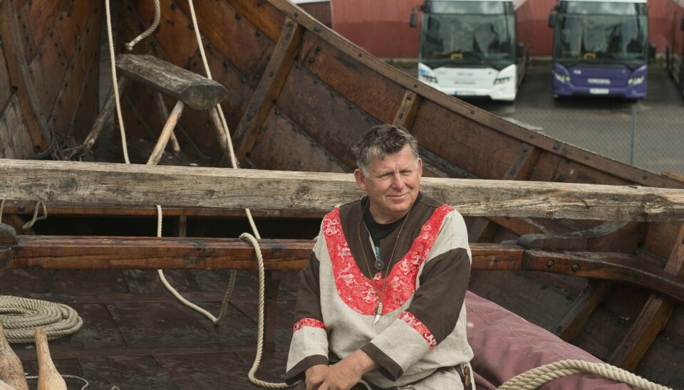 SJØSATT: Eivind Luthen på vikingskipet Saga Farmann i Tønsberg, Vestfold. Lørdag var det en ulykke ombord.