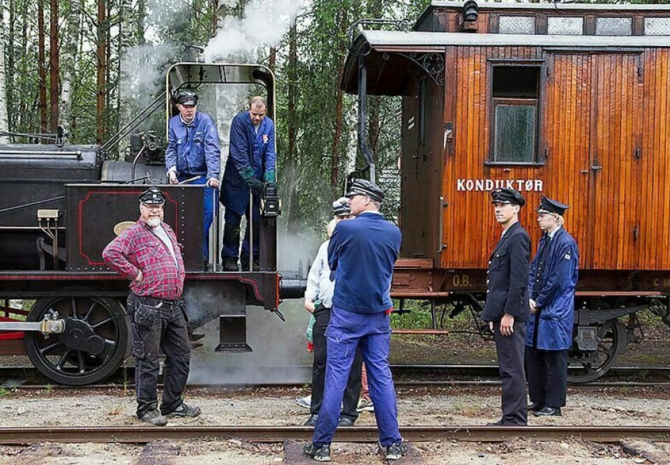 Ved Krøderen i Buskerud går Krøderbanen som Stortinget vedtok allerede på 80-tallet at skulle bli museum. Hvis tilskuddet fra Bane NOR forsvinner, betyr dette at alle ansatte må sies opp og museumsavdelingen legges ned, skriver Buskerudmuseet i et brev til Bane NOR.