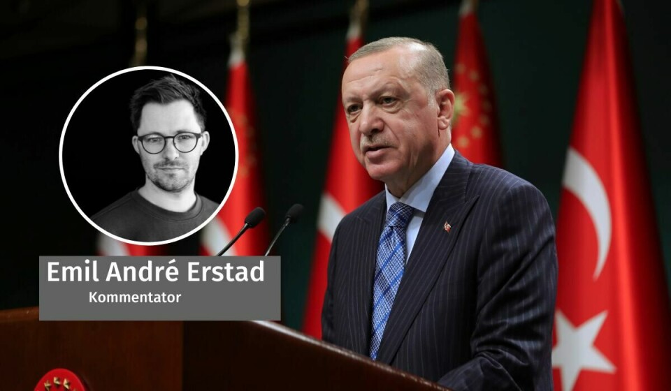 «Mykje av narrativet Erdoğan og AKP har styrt Tyrkia på sidan dei kom til makta tidleg på 2000-talet, er at perioden med kaos, mafia og korrupsjon var ferdig for godt. Det biletet har vore fullt av sprekker ei stund, men no bruker mafiabossen Sedat Peker slegge og hammar for å knuse restane», skriv Emil André Erstad. tekst