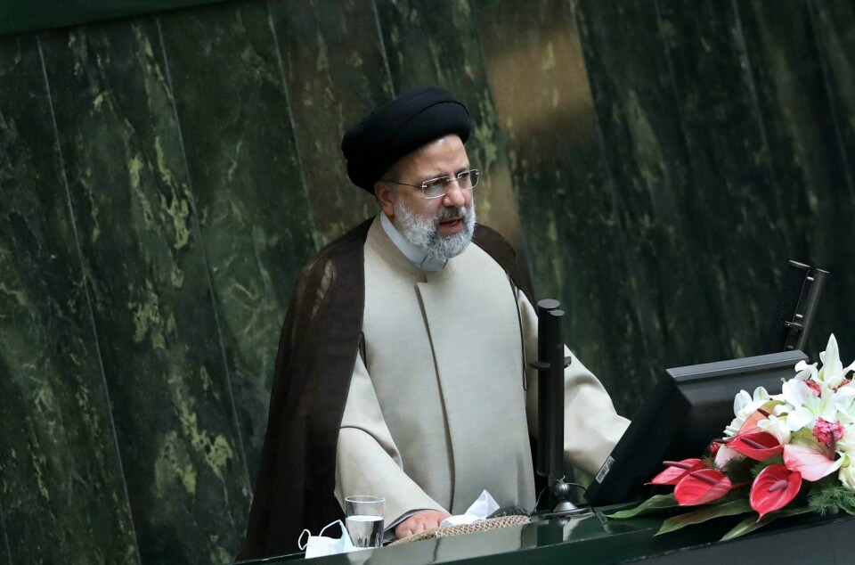 BESØKTE: Irans president Ebrahim Raisi besøkte julaften familien til en kristen armener som ble drept i krigen mot Irak på 1980-tallet. Irans president Ebrahim Raisi besøkte julaften familien til en kristen armener som ble drept i krigen mot Irak på 1980-tallet. Arkivfoto: AP / NTB
