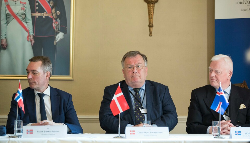 Tidligere forsvarsminister i Danmark Claus Hjort Frederiksen (midten) er siktet for uautorisert utlevering av høyt graderte opplysninger. Riksadvokaten ber om at det reises tiltale mot han. I 2018 var han i Bergen i møte med de nordiske forsvarsministerne. Tidligere forsvarsminister i Danmark Claus Hjort Frederiksen (midten) er siktet for uautorisert utlevering av høyt graderte opplysninger. Riksadvokaten ber om at det reises tiltale mot han. I 2018 var han i Bergen i møte med de nordiske forsvarsministerne. Foto: Emil Weatherhead Breistein / NTB