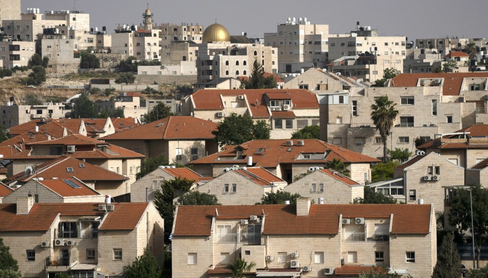 Bosetningen Pisgat Ze'ev i Øst-Jerusalem. 15 europeiske land ber Israel skrinlegge planen om ytterligere utvidelsen av bosetningene, som er bygd i strid med folkeretten. Bosetningen Pisgat Ze'ev i Øst-Jerusalem. 15 europeiske land ber Israel skrinlegge planen om ytterligere utvidelsen av bosetningene, som er bygd i strid med folkeretten. Foto: Maya Alleruzzo / AP / NTB