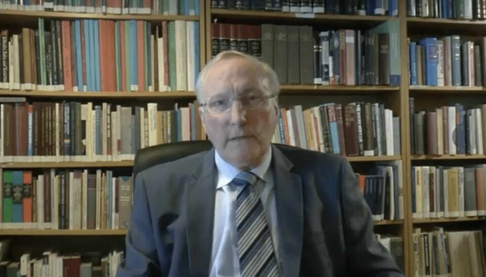 UTE: – Jeg kan bekrefte at jeg nå er ekskludert fra Jehovas vitner, sier Rolf Furuli, som har vært en sentral figur i organisasjonen nasjonalt og internasjonalt i nesten 60 år.